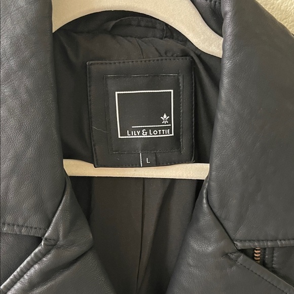 Black Women's Jacket - Picture 2 of 6